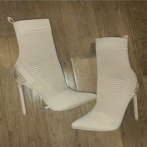 Steve Madden Beige Knit Heeled Boots